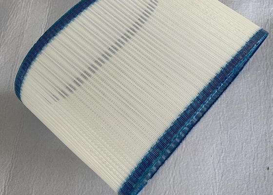 Tela mais seca espiral Mesh Belt For Woven Bags do poliéster limpo fácil e caixa de madeira