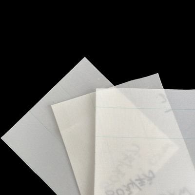 Tecido de poliéster de malha para máquinas de fabricação de papel